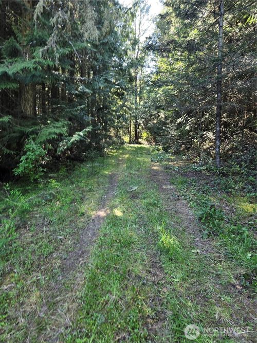 146 Humble Hill Rd, Sequim, WA, 98382-9298 | Card Image
