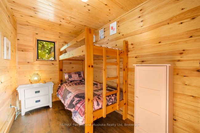 1099 Bunny Trail, House other with 6 bedrooms, 2 bathrooms and 10 parking in Dunchurch ON | Image 49