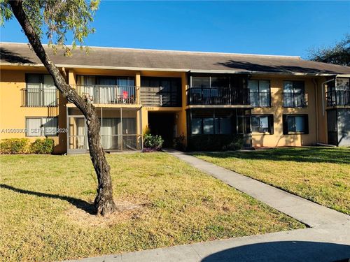 apt-90-5855 Washington St, Hollywood, FL, 33023-7420 | Card Image