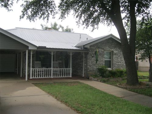 1302 W Wheeler St, Breckenridge, TX, 76424-4124 | Card Image