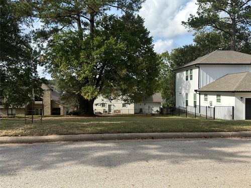 652 Cherry Hills Dr, Huntsville, TX, 77340 | Card Image