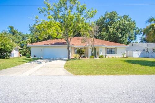 7 Federal Ln, PALM COAST, FL, 32137-8478 | Card Image