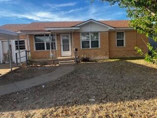 111 E Monroe Street, Levelland, TX, 79336 | Card Image