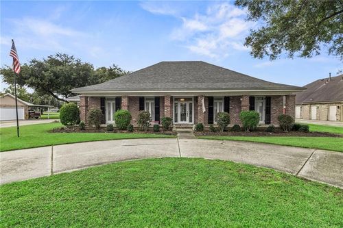 10 E Woodlawn Dr, Destrehan, LA, 70047-2536 | Card Image