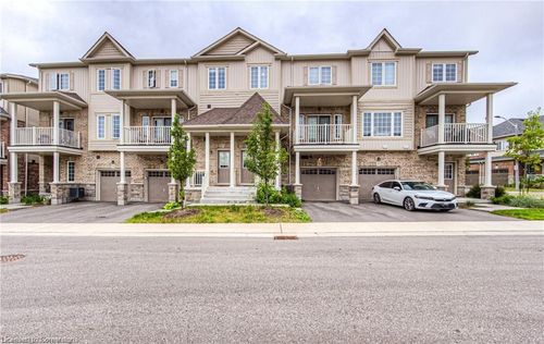 15 Dewberry Dr, Kitchener, ON, N2B0A9 | Card Image