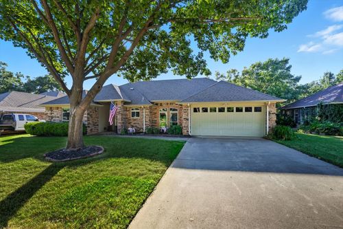 2023 Harwell St, Grapevine, TX, 76051-4751 | Card Image