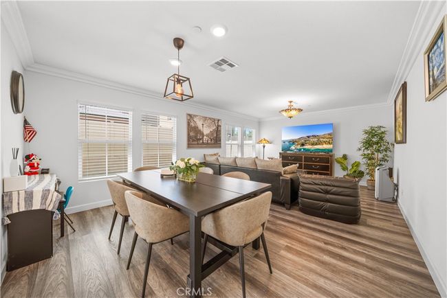 9804 Ardisia St, House other with 3 bedrooms, 3 bathrooms and 4 parking in Riverside CA | Image 7