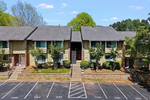 2196 Palmyra Dr Se, Marietta, GA, 30067-6685 | Card Image