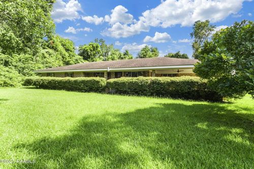 413 Maryview Farm Rd, Lafayette, LA, 70507-4715 | Card Image