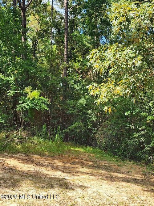 16509 B Mcgregor Rd, Vancleave, MS, 39565-8735 | Card Image