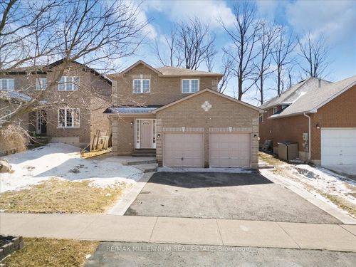 3 Masters Dr, Barrie, ON, L4M6W4 | Card Image