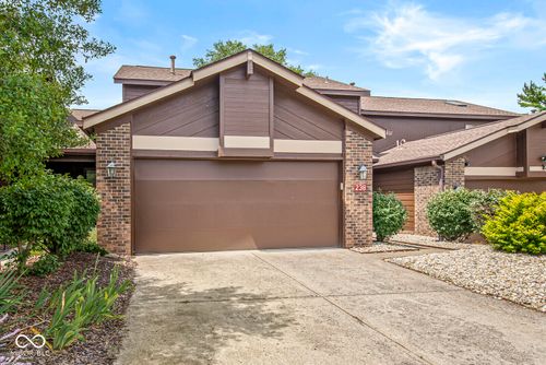 238 Brighton Ct, Greenwood, IN, 46143-1918 | Card Image