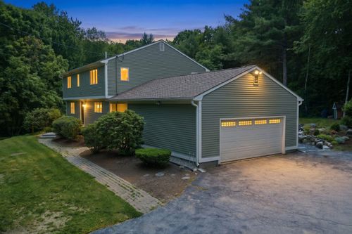 171 Dow Rd, Bow, NH, 03304-3617 | Card Image