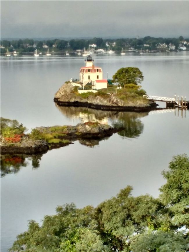 APT-3C - 33 Bullocks Point Ave, Condo with 2 bedrooms, 2 bathrooms and 2 parking in Riverside RI | Image 17