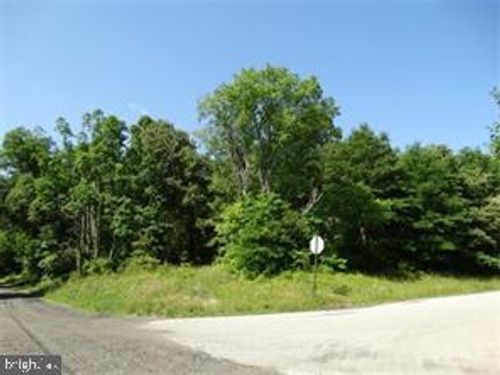 21 Willoughby Ln, Southampton, NJ, 08088-9772 | Card Image