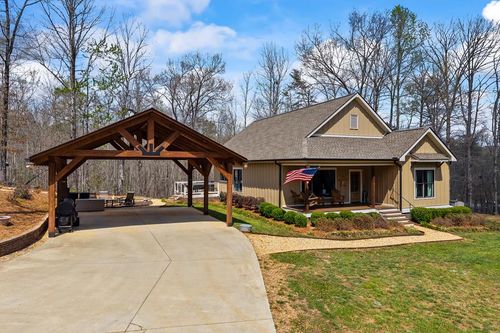 5240 Highway 17, CLARKESVILLE, GA, 30523-4580 | Card Image