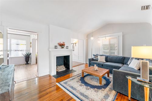 745 Ne 88th St, Miami, FL, 33138-3322 | Card Image