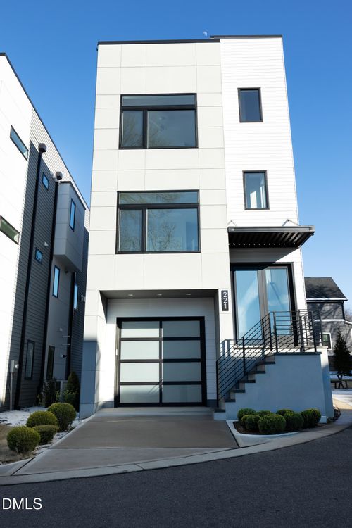 221 Woodsborough Pl, Raleigh, NC, 27601-1557 | Card Image