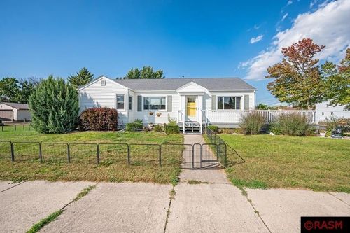 105 1st Ave Sw, Winnebago, MN, 56098-2010 | Card Image