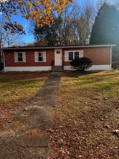 68 Colchester Cmns, Colchester, CT, 06415-2138 | Card Image