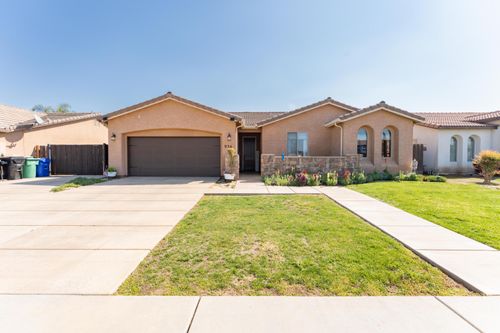 936 N Red Oak St, Porterville, CA, 93257-9098 | Card Image