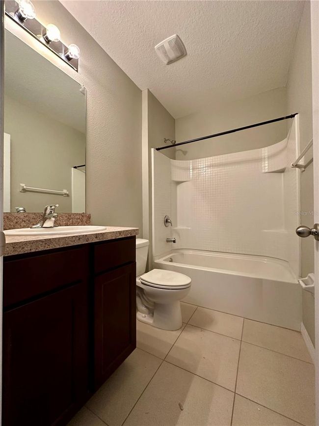 Bathroom 2 | Image 15