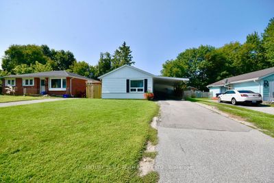 624 Bayview Dr, House other with 3 bedrooms, 1 bathrooms and 4 parking in Midland ON | Image 2