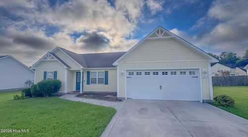 154 Louie Ln, Jacksonville, NC, 28540-9334 | Card Image