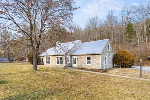2193 Hankey Mountain Hwy, CHURCHVILLE, VA, 24421-2811 | Card Image