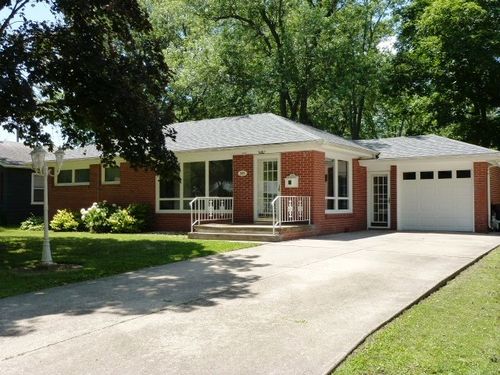 503 S Wilson St, Clinton, IL, 61727-2359 | Card Image