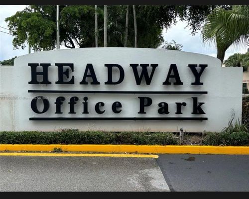 g-104-4850 N State Road 7, LAUDERDALE LAKES, FL, 33319-5869 | Card Image