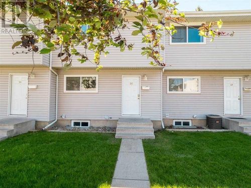 50-55 Lemoyne Cres W, Lethbridge, AB, T1K4J7 | Card Image