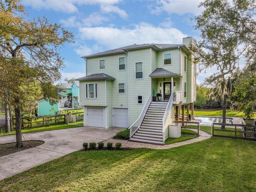 3100 Massengale Ln, Webster, TX, 77598-5802 | Card Image