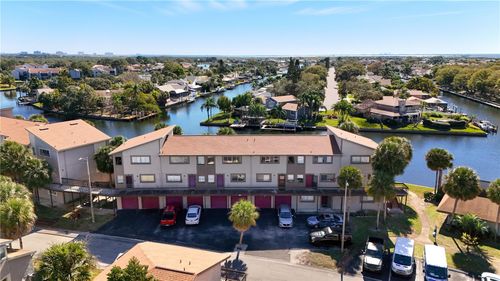 15b3-6315 Newtown Cir, TAMPA, FL, 33615-3611 | Card Image