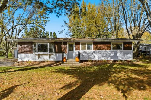 881 Coleman Dr, New Richmond, WI, 54017-9643 | Card Image