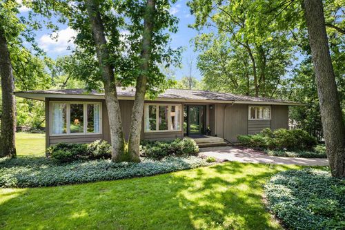 7100 Applewood Drive, Middleton, WI, 53719 | Card Image