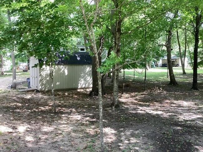 Wooded area --more parking area | Image 37