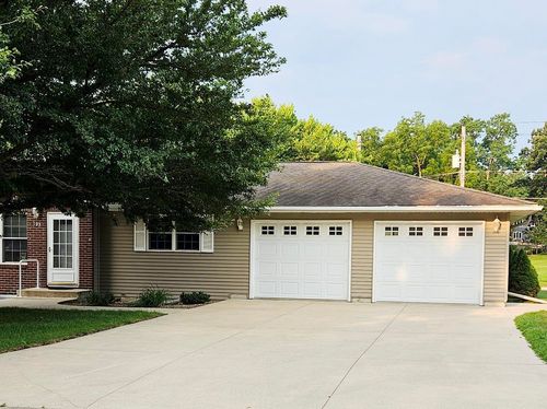 103 Sunset Drive, Decorah, IA, 52101 | Card Image