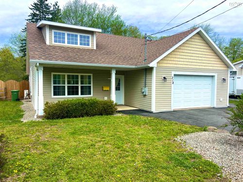 318 Victoria Rd, Bridgewater, NS, B4V2P1 | Card Image