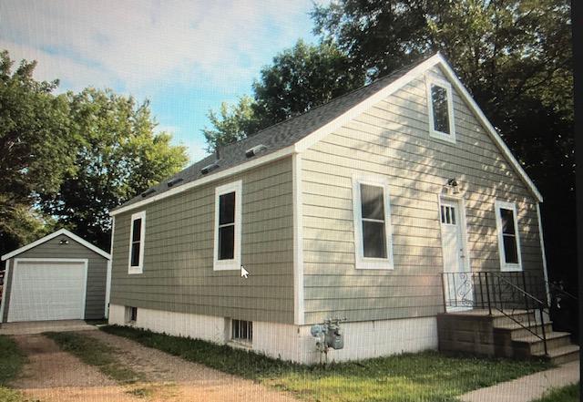 Leon Ave, Worthington, MN 56187