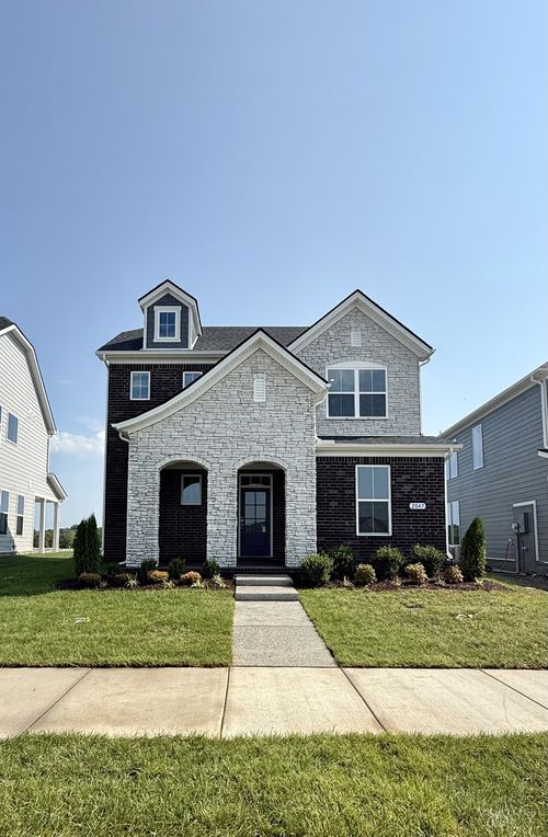 2047 Holbrook Rd, Mount Juliet, TN, 37122-2749 | Card Image