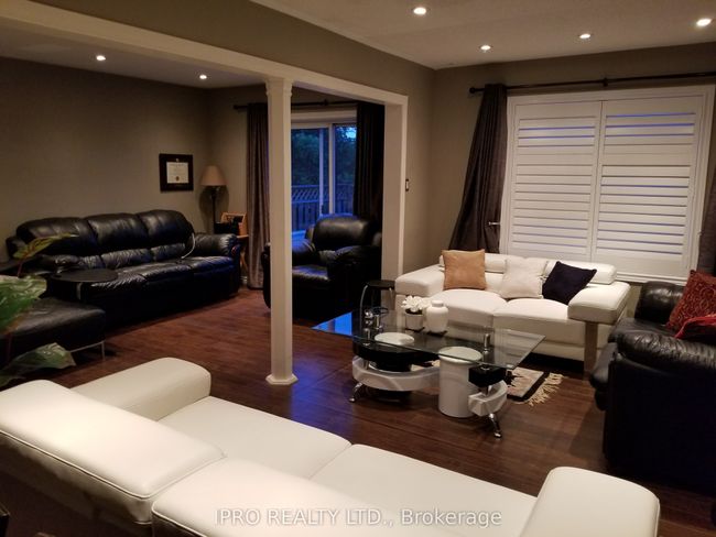 97 Essex Point Dr, House attached with 4 bedrooms, 3 bathrooms and 2 parking in Cambridge ON | Image 4