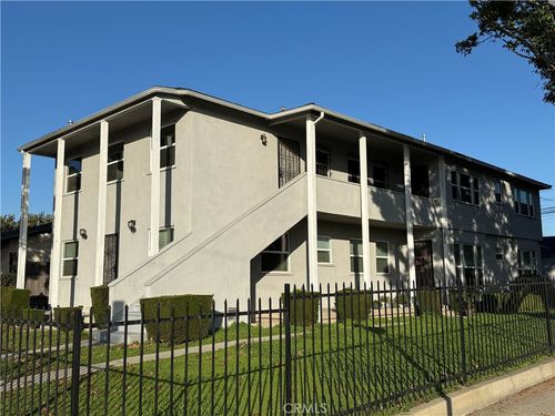 966 Holly St, Inglewood, CA, 90301-3166 | Card Image