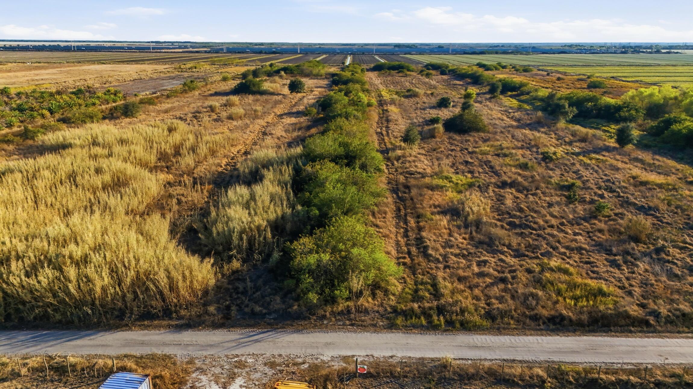Land in Labelle 4