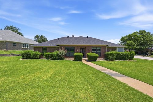 2110 Meadowview Ct, Garland, TX, 75043-1002 | Card Image