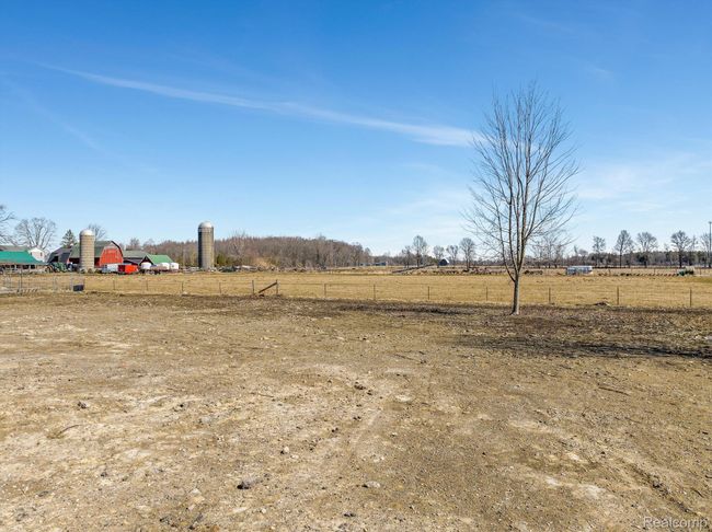 72780 Old Farm Trl, House other with 3 bedrooms, 3 bathrooms and null parking in Armada MI | Image 40