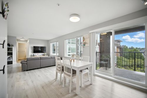 305-13740 75a Ave, Surrey, BC, V3W0E8 | Card Image