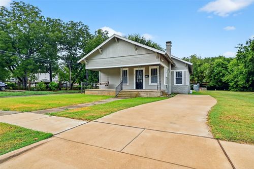 300 W Moore St, Sherman, TX, 75090-7812 | Card Image