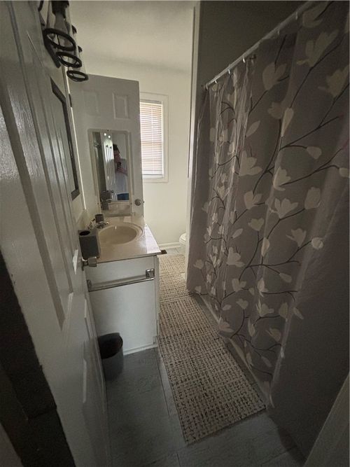 222 Vista Cir, Clemson, SC, 29631-1238 | Card Image