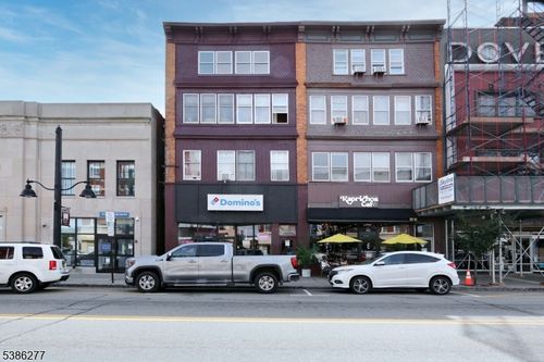 28 W Blackwell St, Dover, NJ, 07801-3837 | Card Image